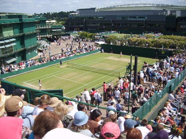Laura Robson