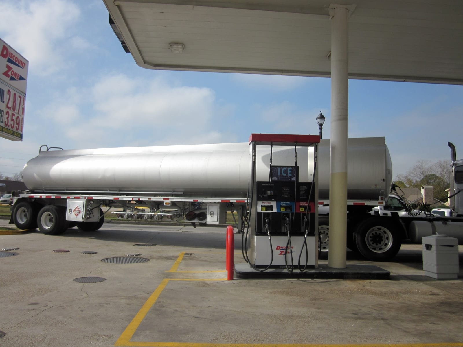 Terrytown Gas Station Tanker