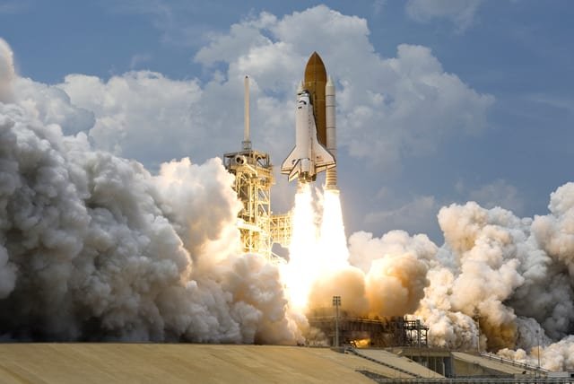 STS-125 Atlantis Liftoff 02